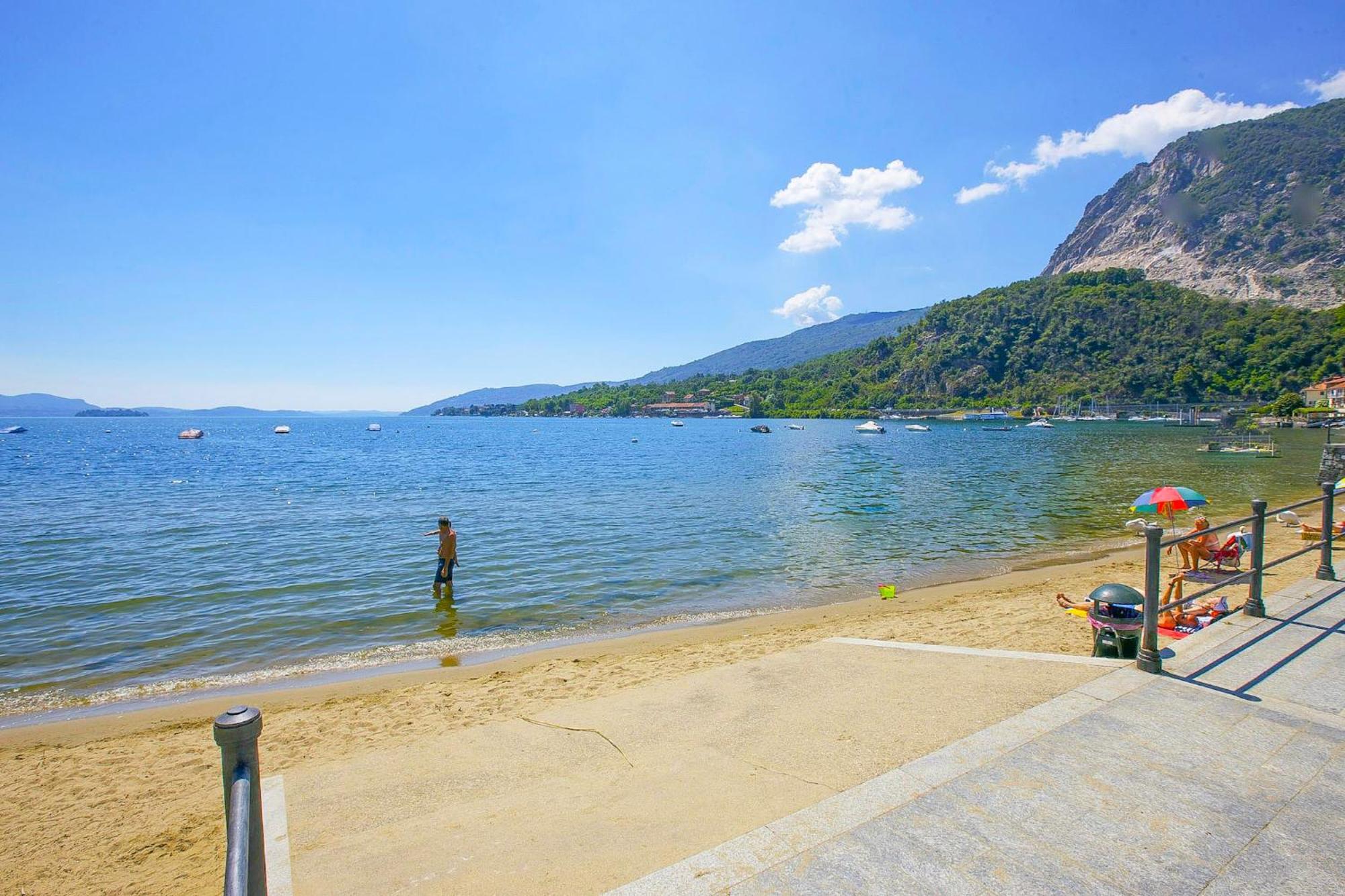 Residenz La Vela Lägenhet Baveno Rum bild