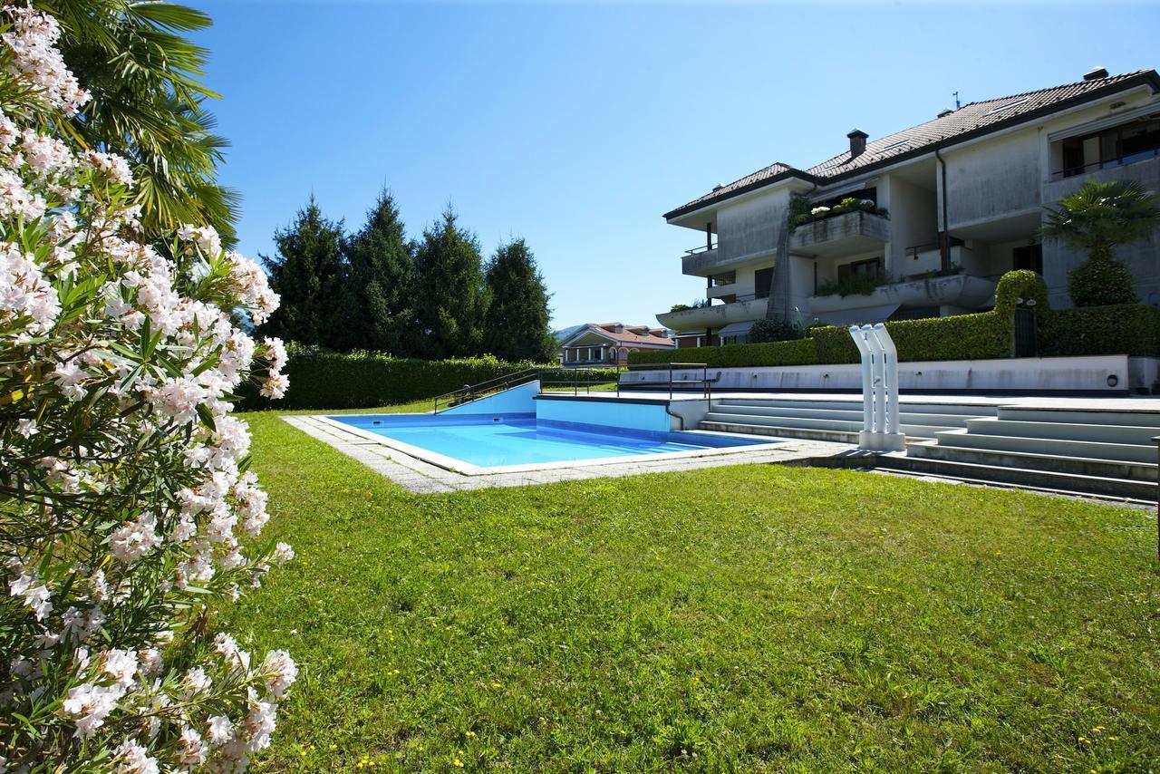 Residenz La Vela Lägenhet Baveno Exteriör bild